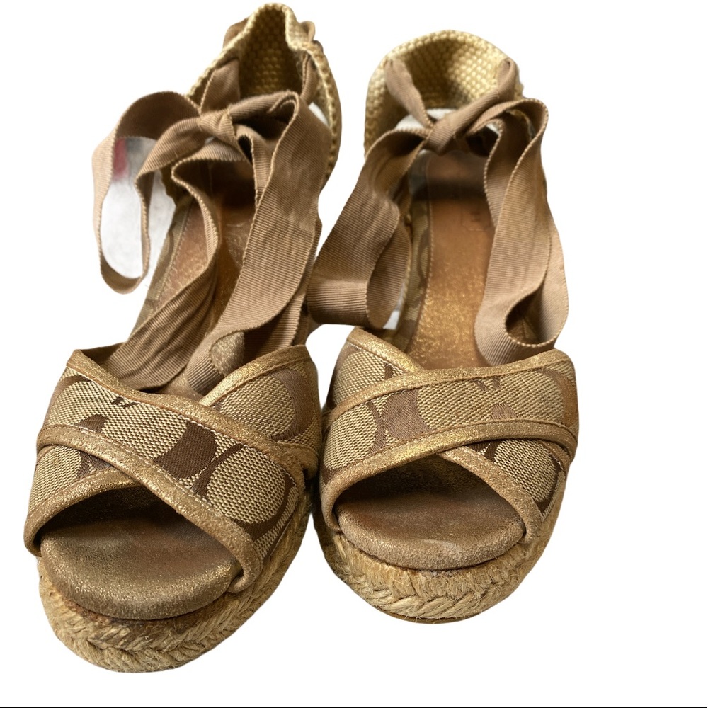 Coach wedges in neutral color. Brown lace up - Picture 3 of 6